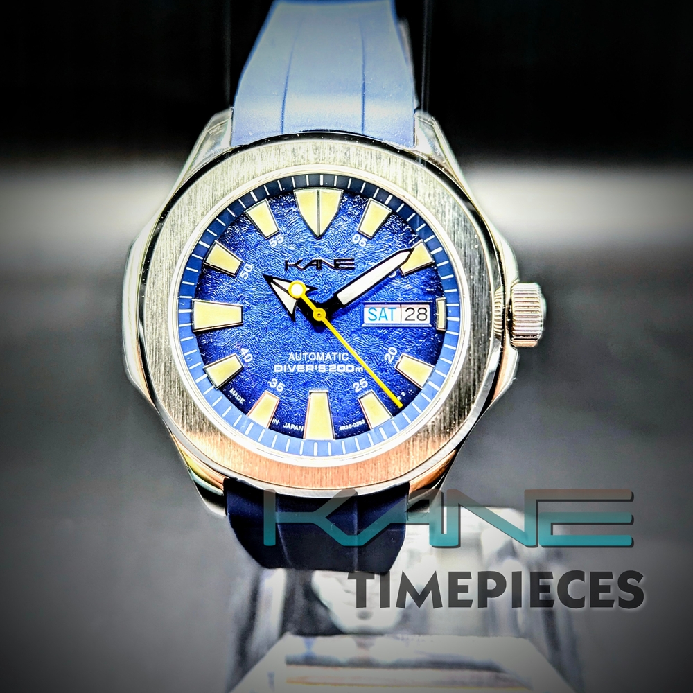 Blue and Silver Automatic Diver's Watch
